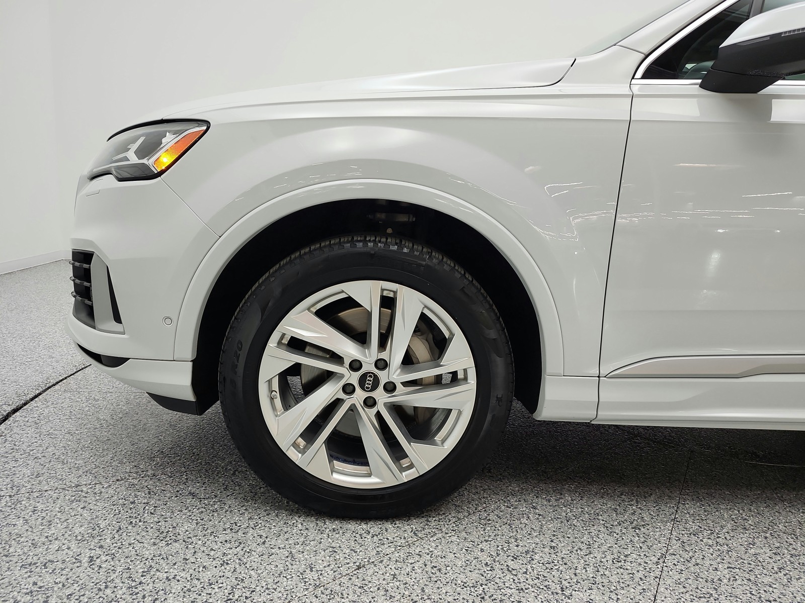 Used 2023 Glacier White Metallic Audi Premium Plus 55 TFSI quattro image 30