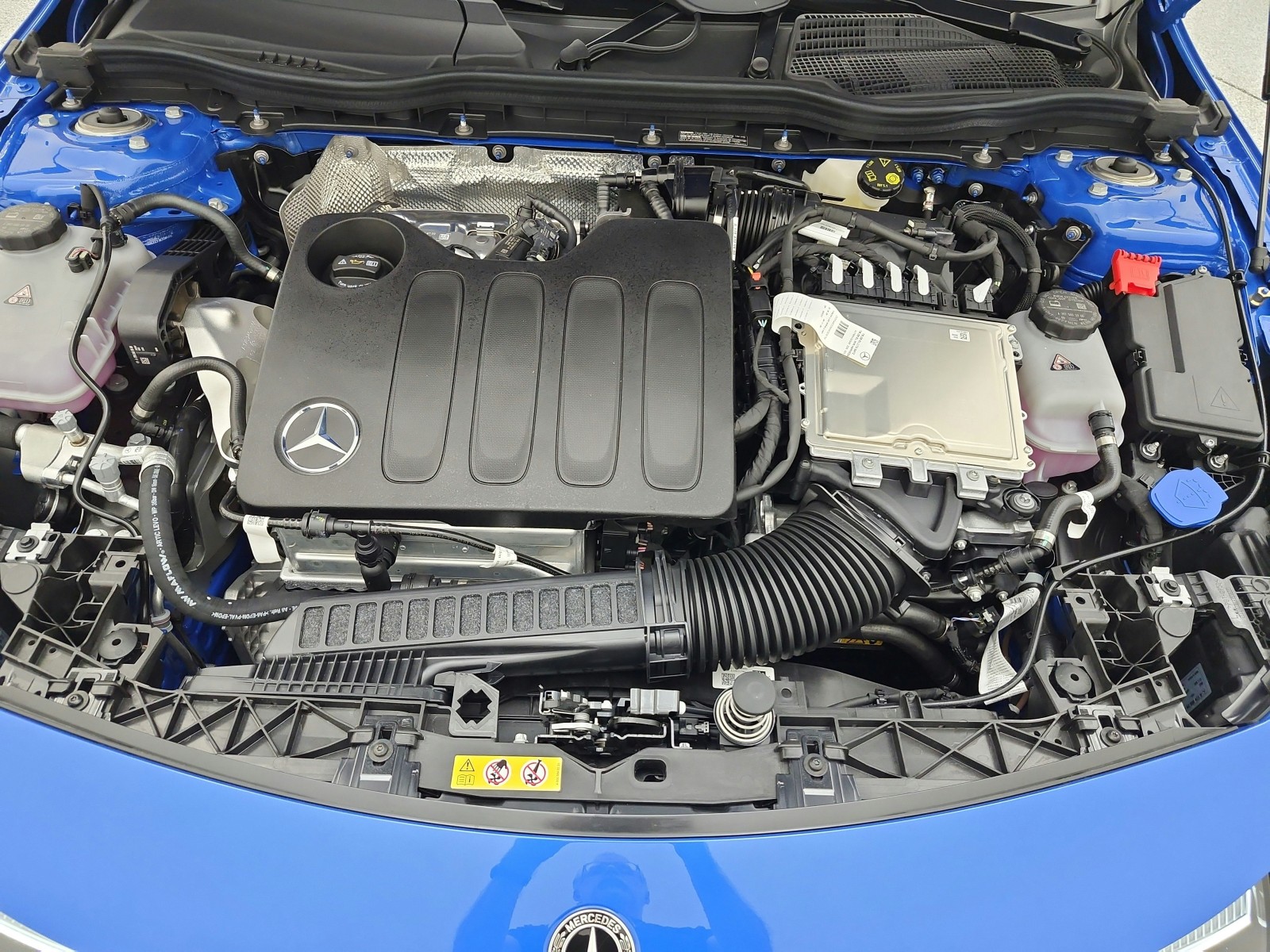New 2027 Sky Blue Metallic Mercedes-Benz CLA 220 Hybrid FWD image 12