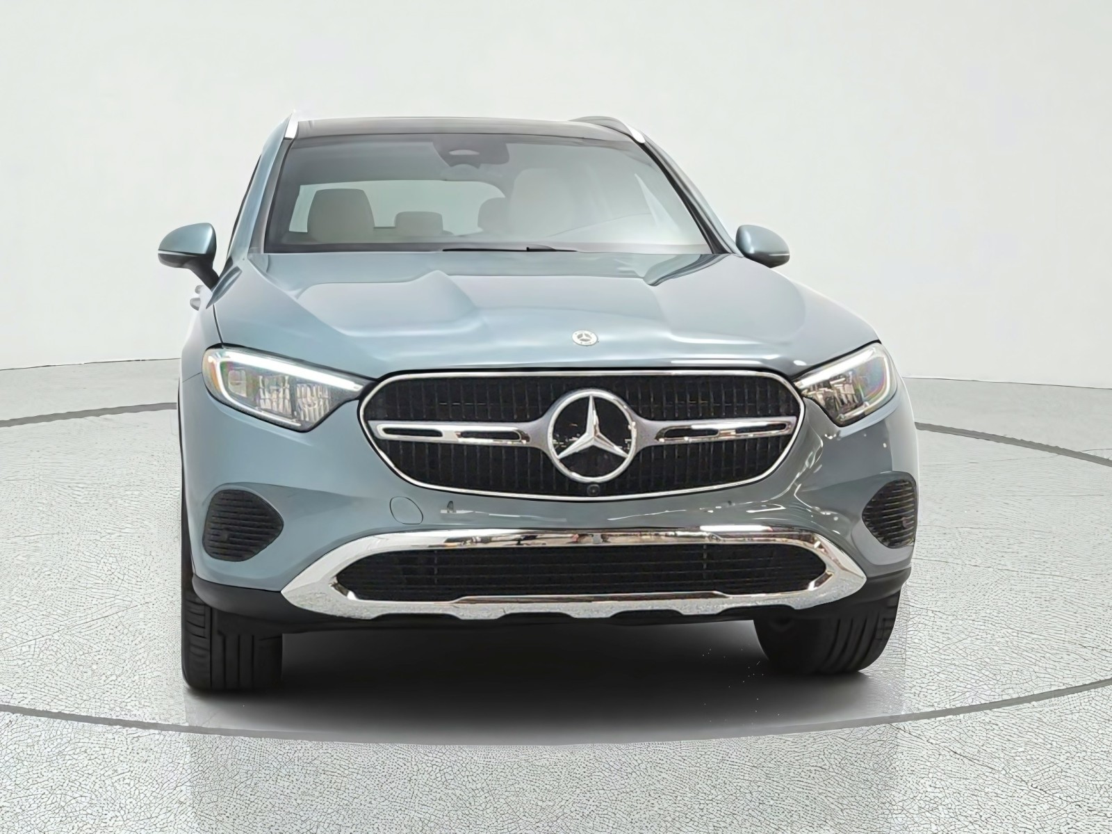 New 2027 Verde Silver Metallic Mercedes-Benz GLC 300 SUV image 2