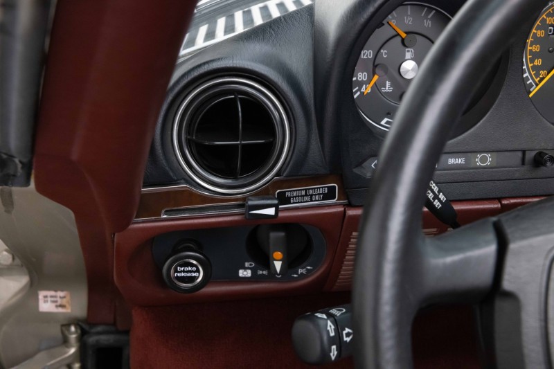 1989 Mercedes-Benz 560-Series 560 SL in ,