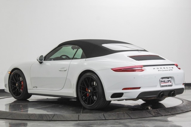 2018 Porsche 911 Carrera GTS 11