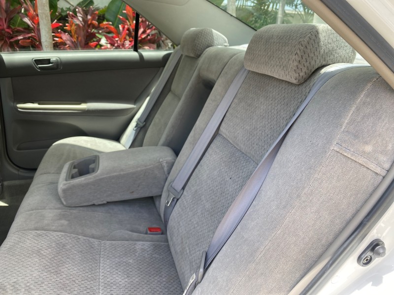 2003 Toyota Camry LE LOW MILES 61,005 in , 