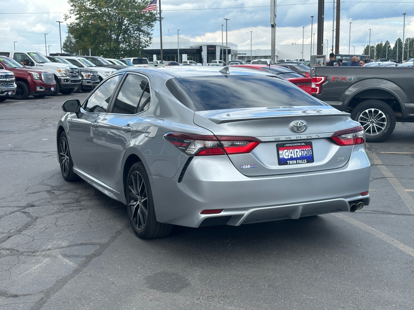 2022 Toyota Camry SE 9