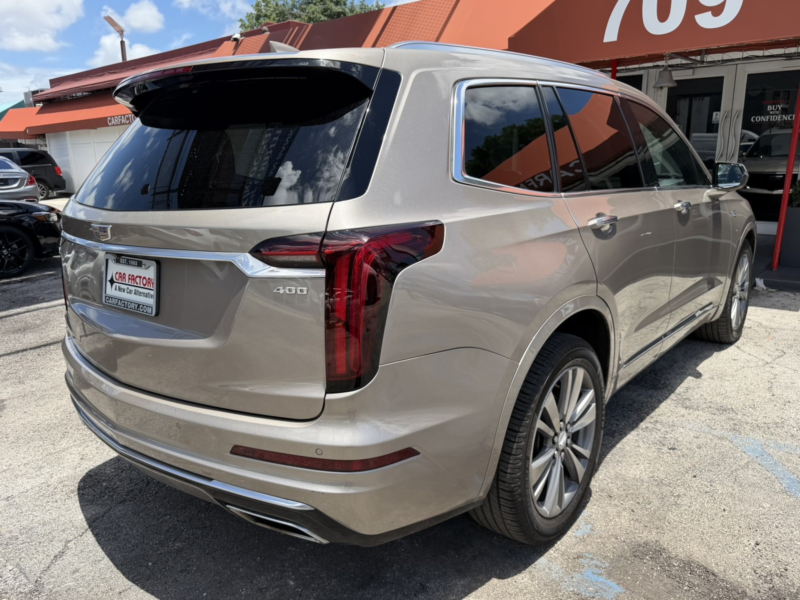 2022 Cadillac XT6 - $25,988