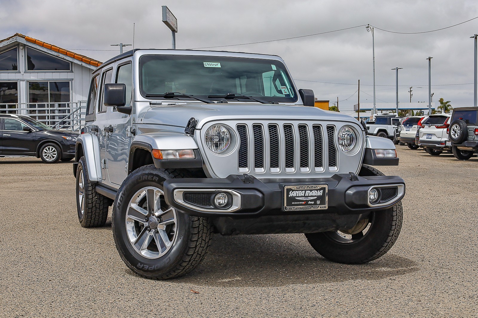 2023 Jeep Wrangler Sahara 