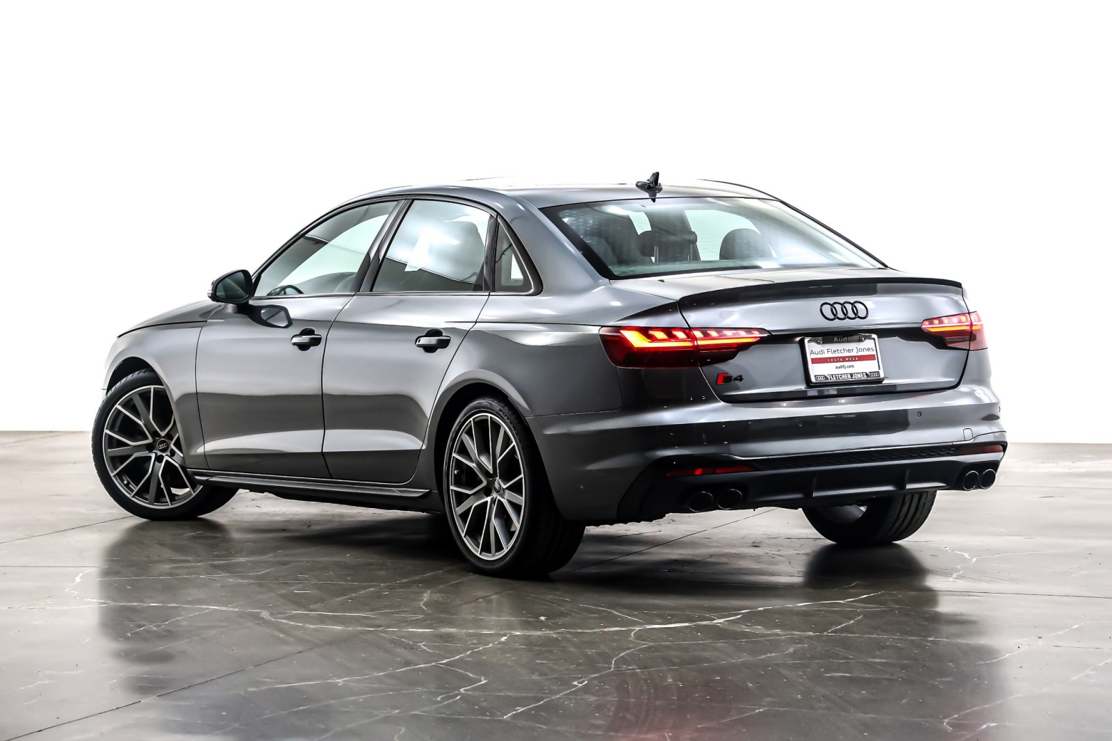 Used 2023 Daytona Gray Pearl Effect Audi Premium Plus 3.0 TFSI quattro image 13