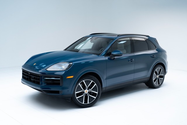 2024  Cayenne E-Hybrid in , 