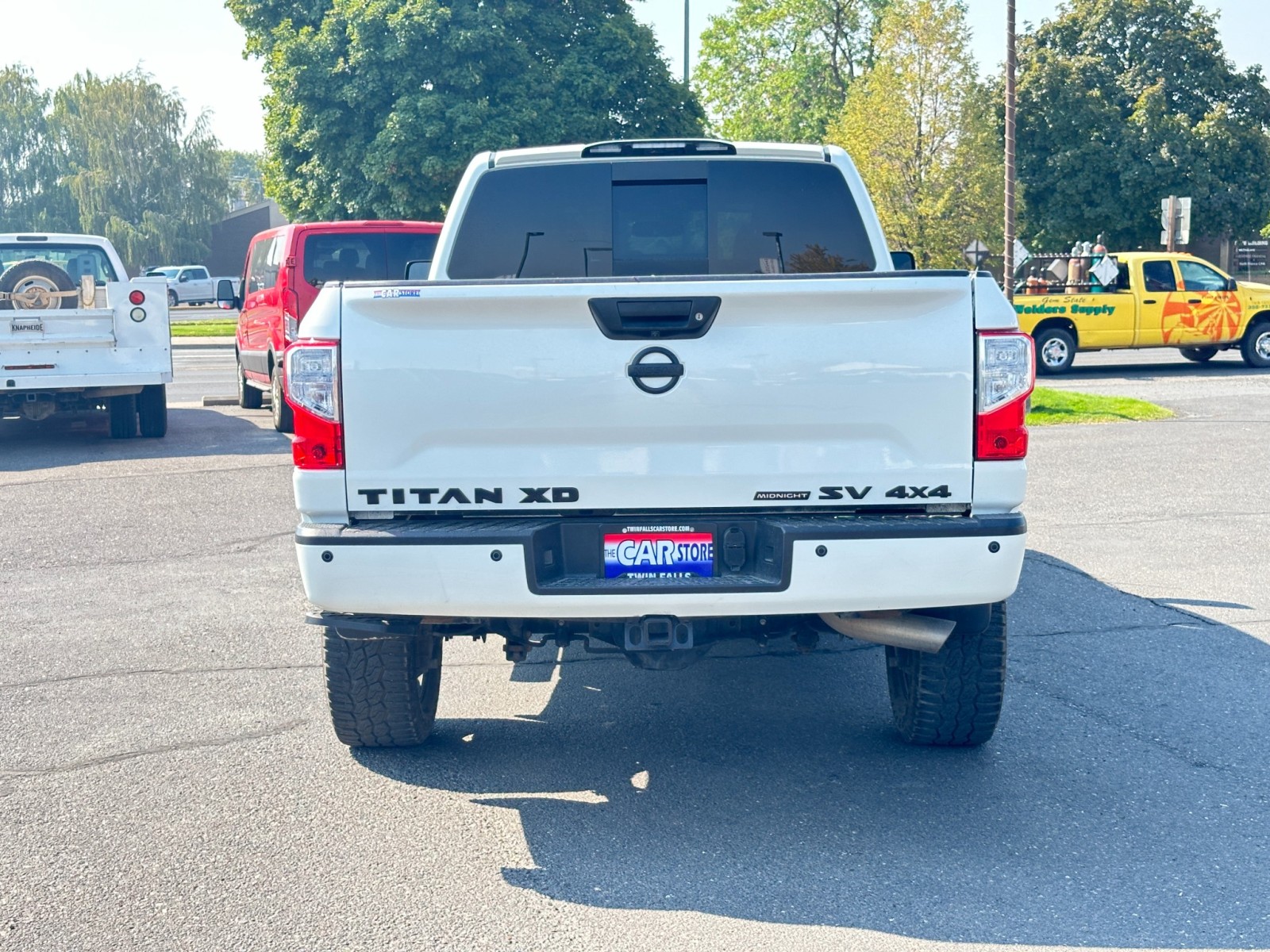 2019 Nissan Titan XD SV 10