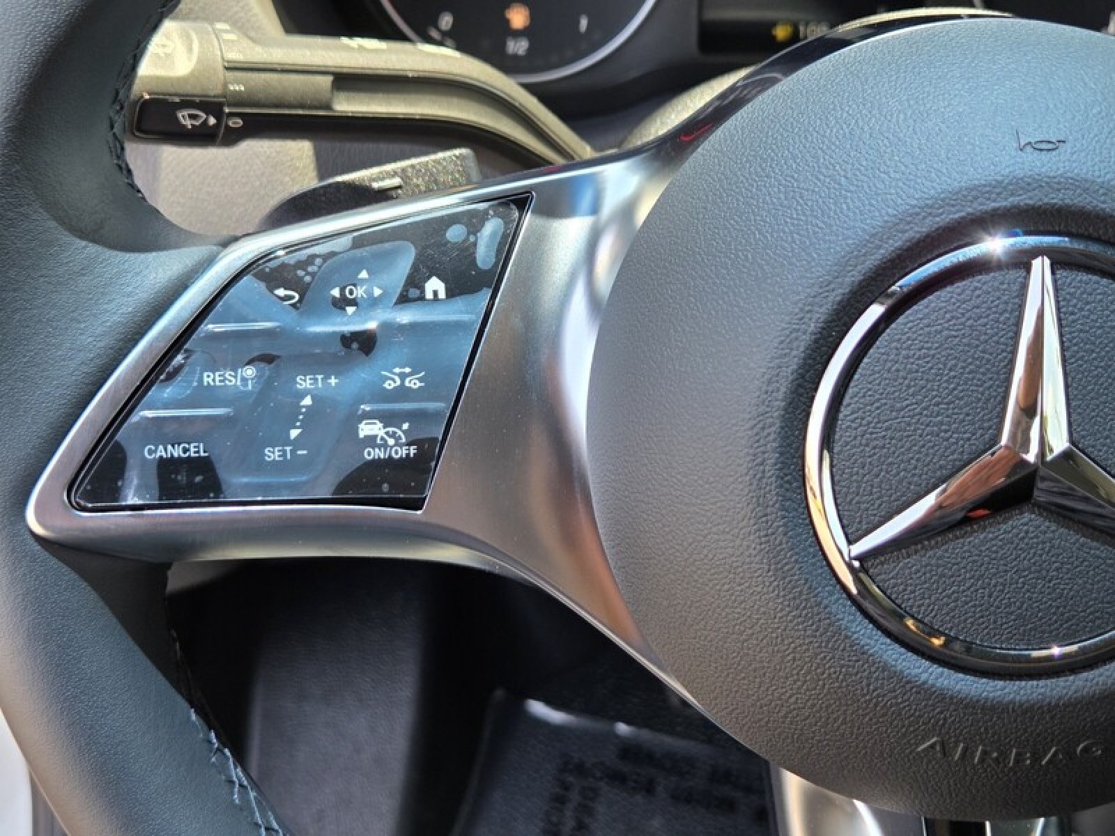 New 2026 ARCTIC WHITE Mercedes-Benz  image 25