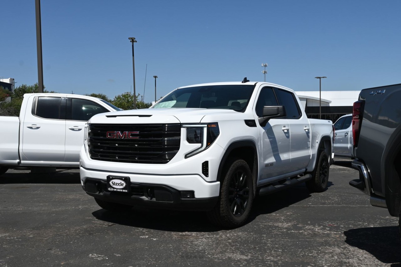 INTERSTELLAR WHITE 2026 GMC Sierra 1500 Pickup Truck Four-Wheel Drive Automatic