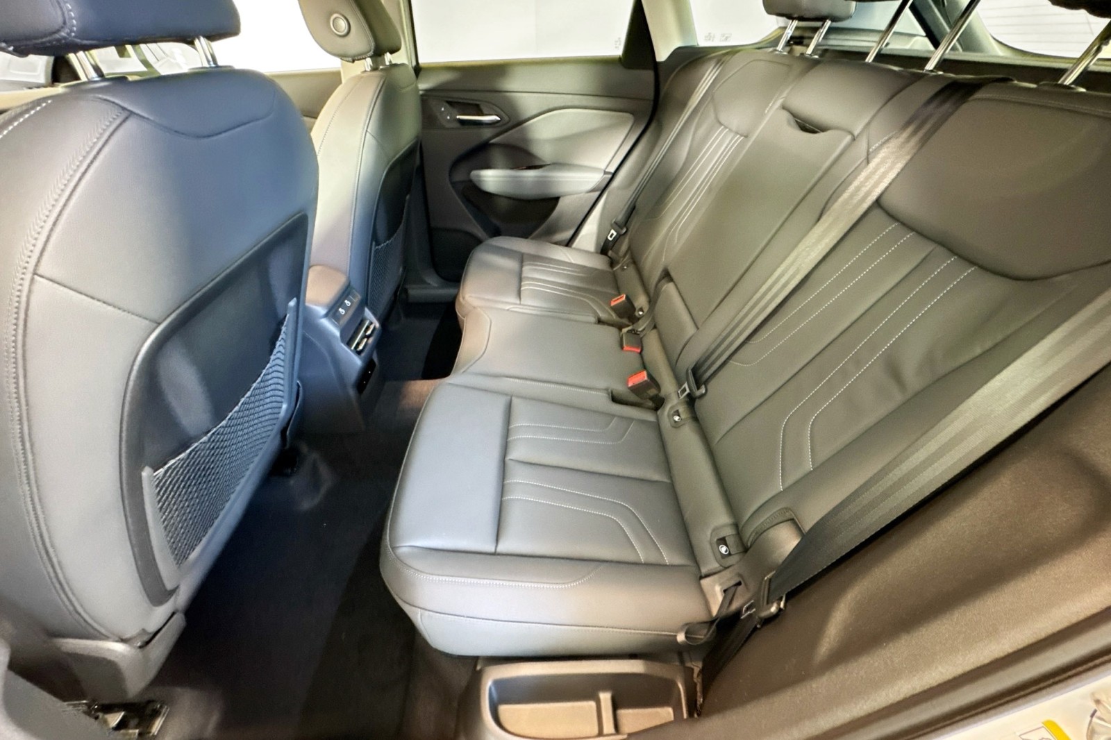 New 2026 Glacier White Metallic Audi S line image 22