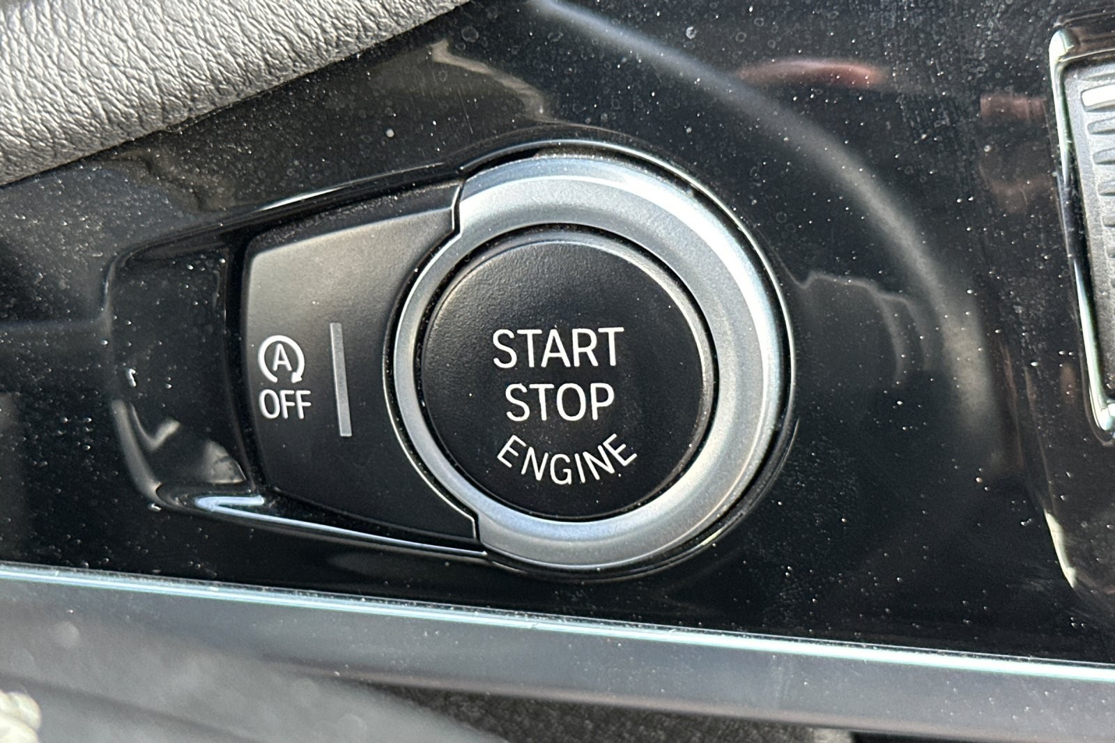 Used 2015 Mineral White Metallic BMW xDrive28i image 22
