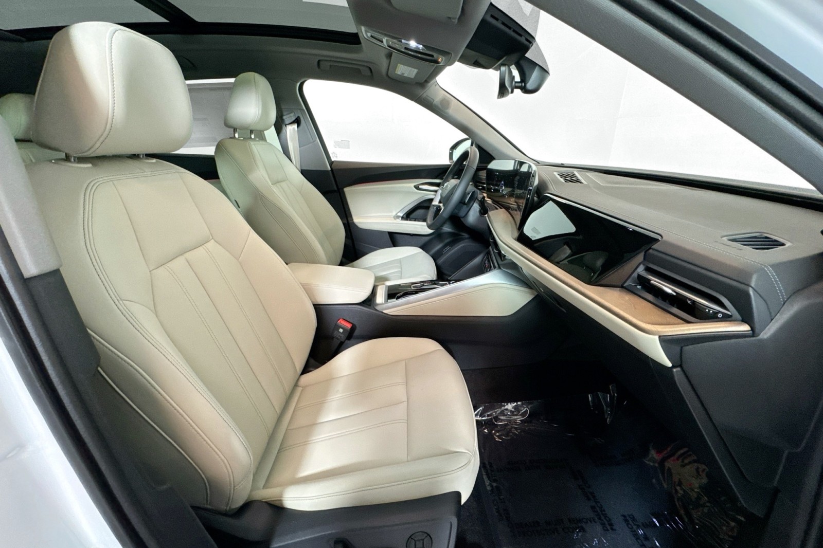 New 2025 Arkona White Audi Premium Plus 2.0 TFSI quattro image 26