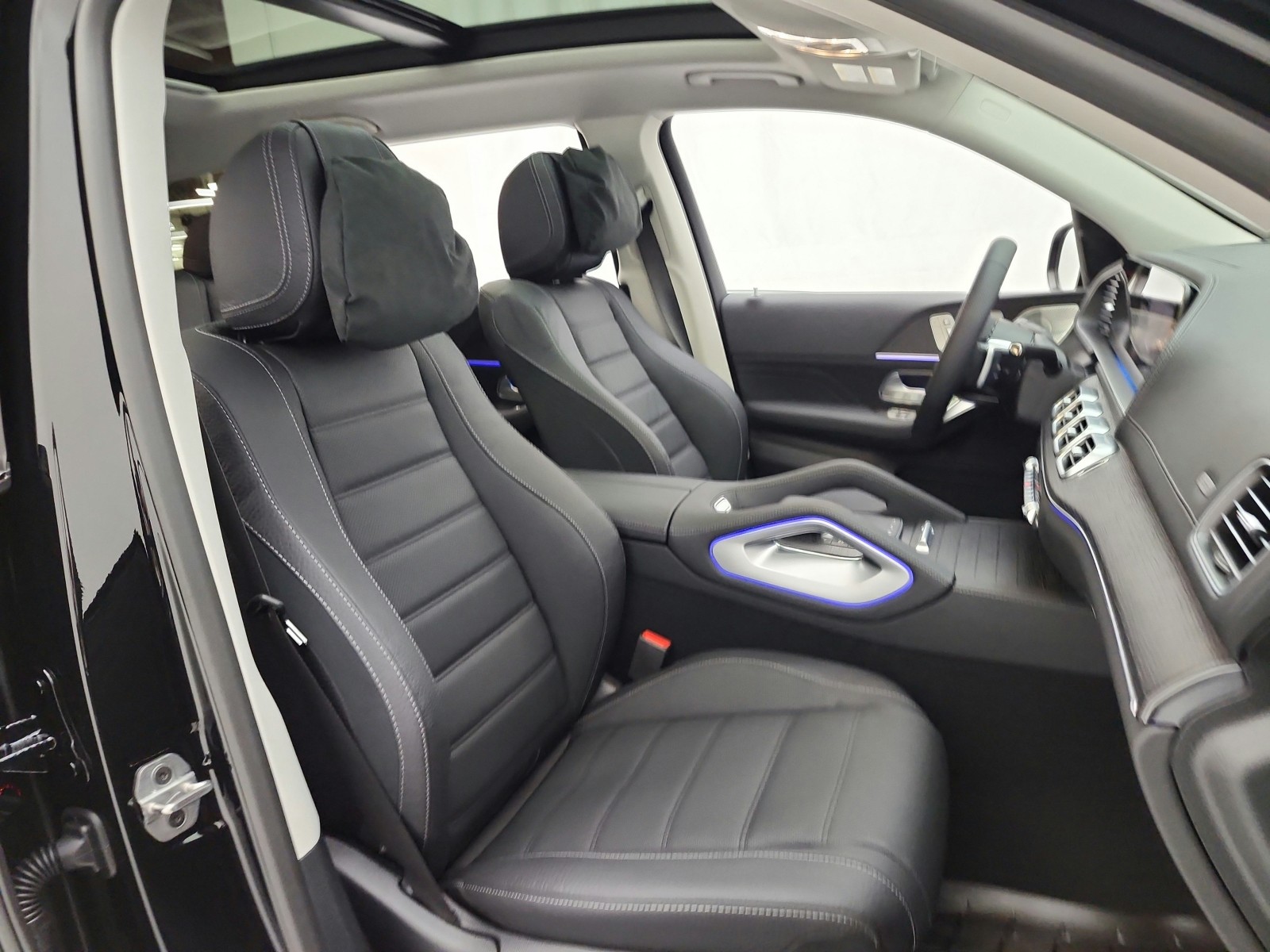 New 2026 Black Mercedes-Benz GLS 450 4MATIC® SUV image 15