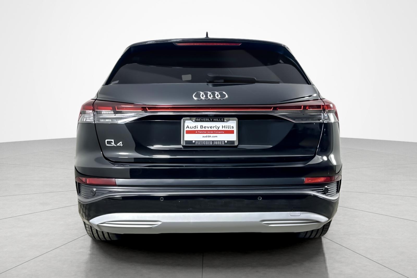 Used 2023 Mythos Black Metallic Audi Premium Plus 40 RWD image 4
