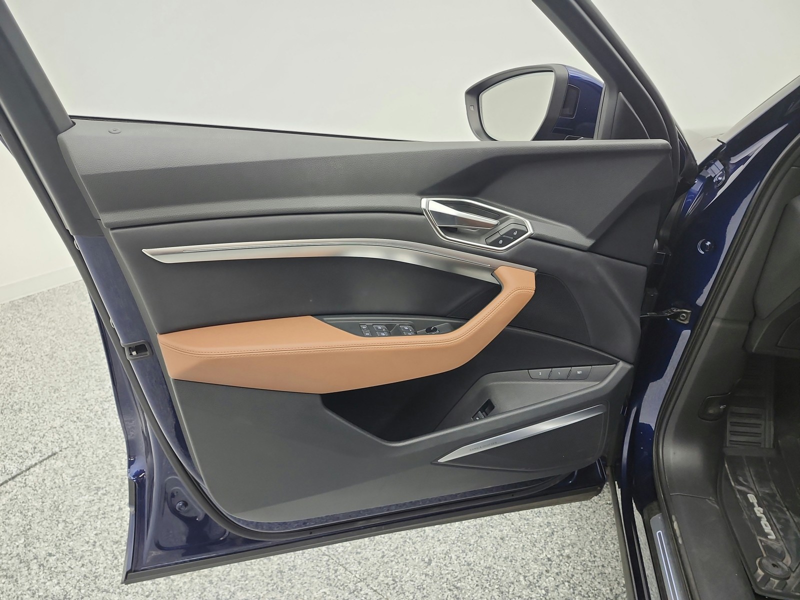 Used 2023 Navarra Blue Metallic Audi S line Premium Plus quattro image 23