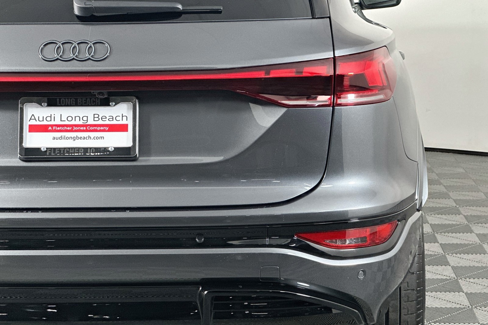 New 2027 Daytona Gray Pearl Effect Audi Premium Plus image 16