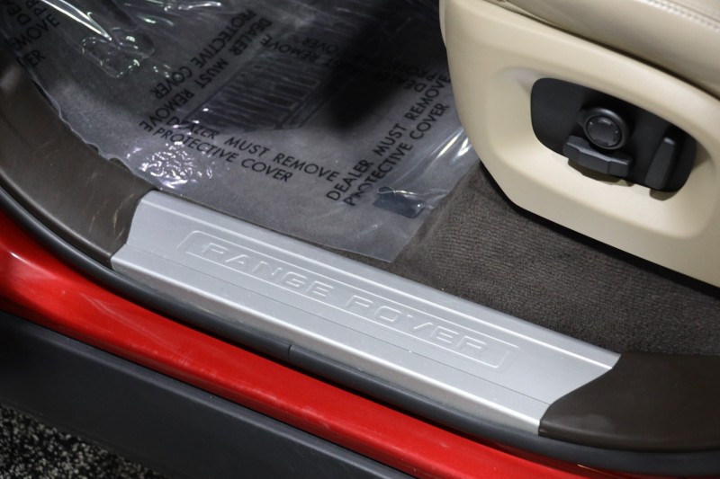 2016 Land Rover Range Rover Sport V8 Supercharged 4dr Suv in ,