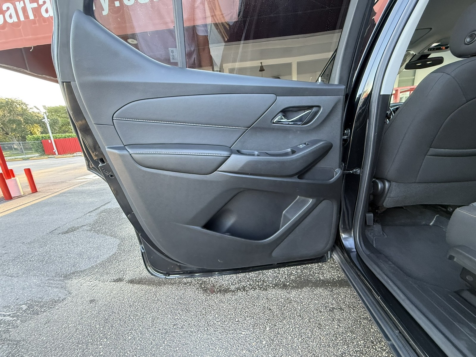2020 Chevrolet Traverse - $18,977