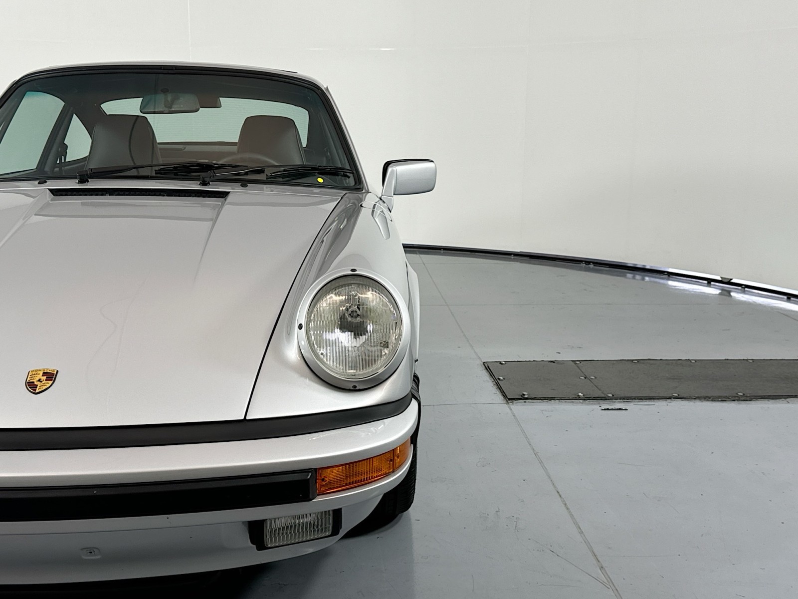 1988 Porsche 911 Carrera  31