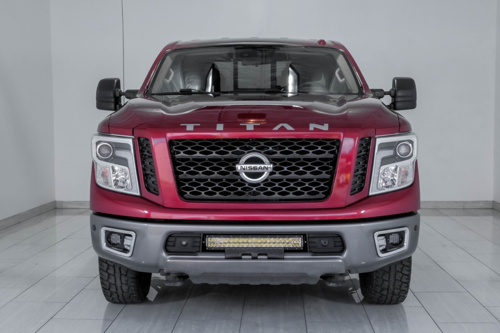 2017 Nissan Titan XD PRO-4X EXTENDED CAB 4WD AUTOMATIC BLIND SPOT ASSIS 4