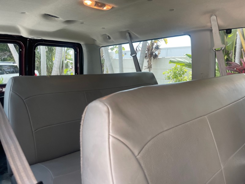 2006 Ford Econoline Wagon XLT 8 PASS LOW MILES 56328 in ,