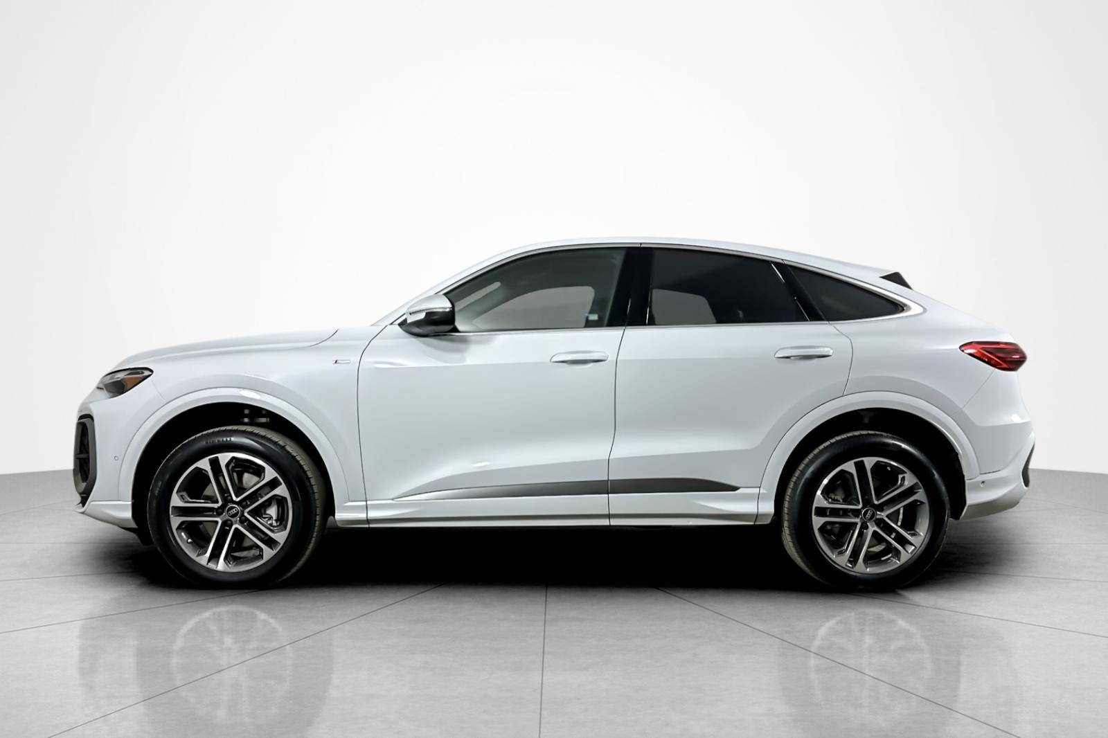 New 2026 Glacier White Metallic Audi Premium 2.0 TFSI quattro image 3
