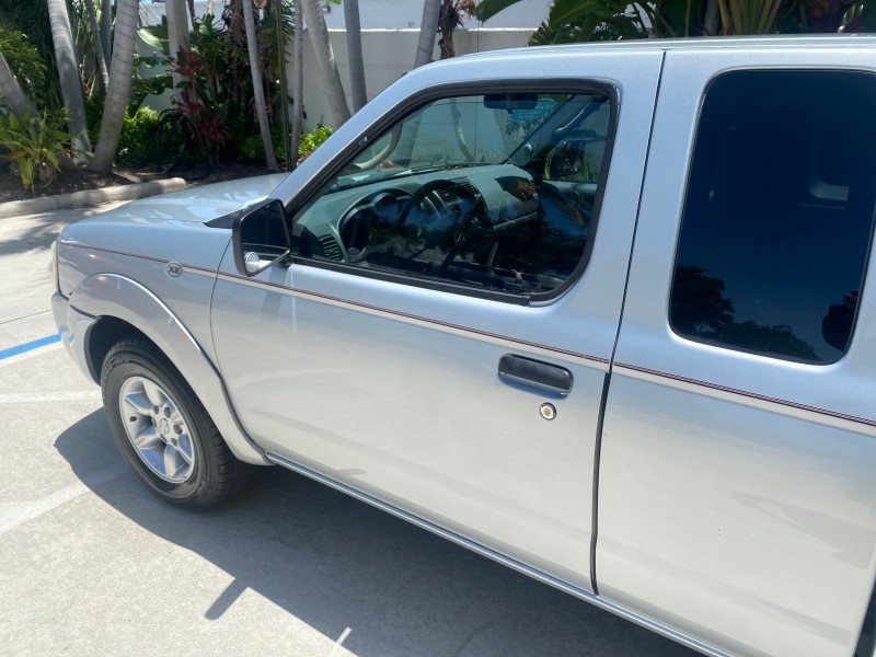 2002 Nissan Frontier 2WD XE XCAB 5 SPD AC 4 CYL in ,
