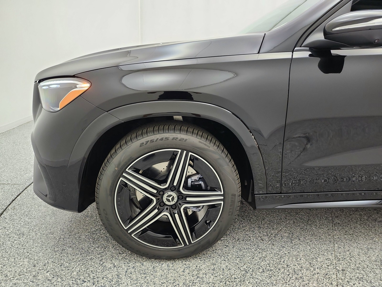 New 2026 Black Mercedes-Benz GLE 450 4MATIC® SUV image 13