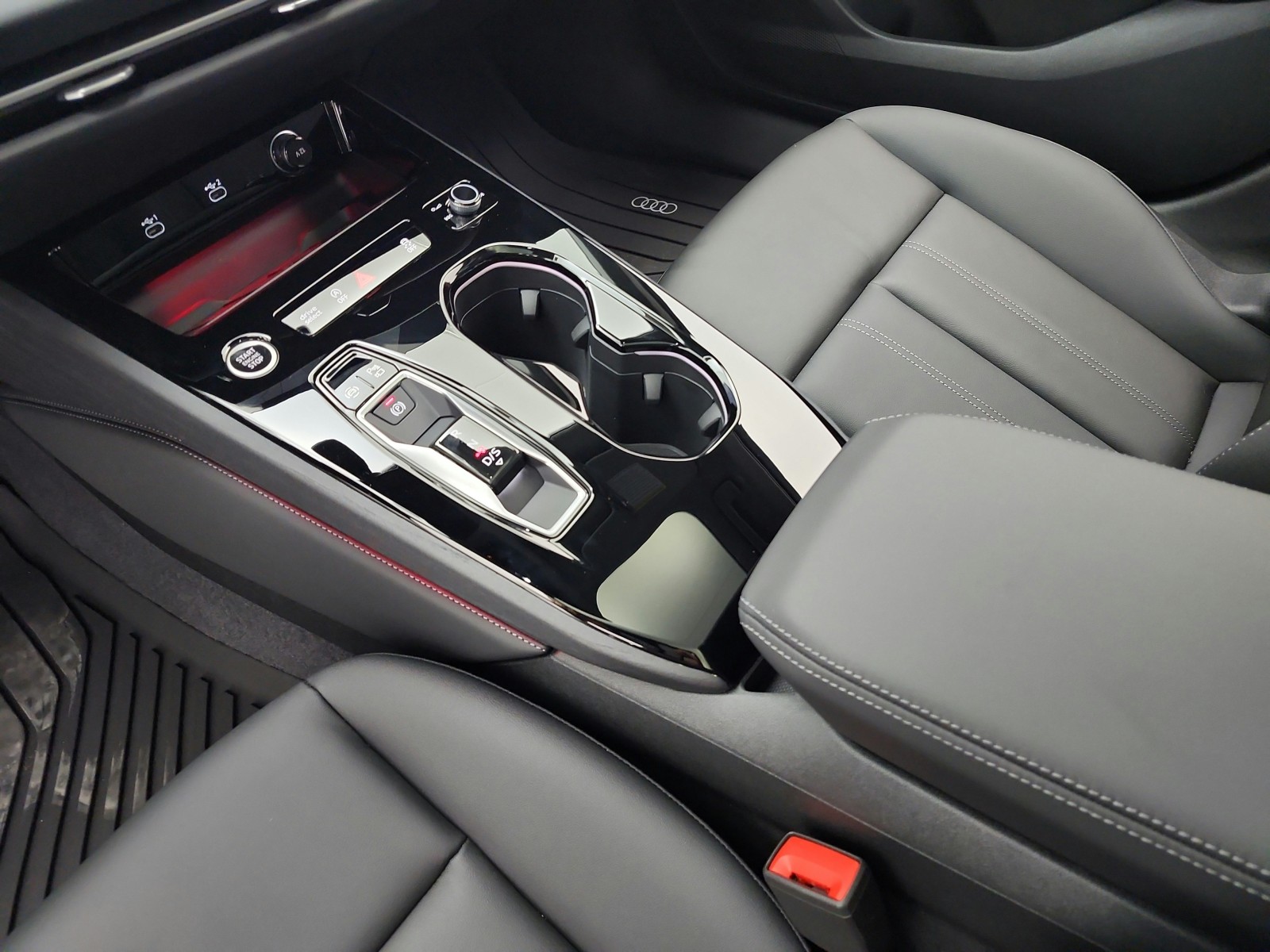 New 2026 Glacier White Metallic Audi Premium Plus 2.0 TFSI quattro image 10