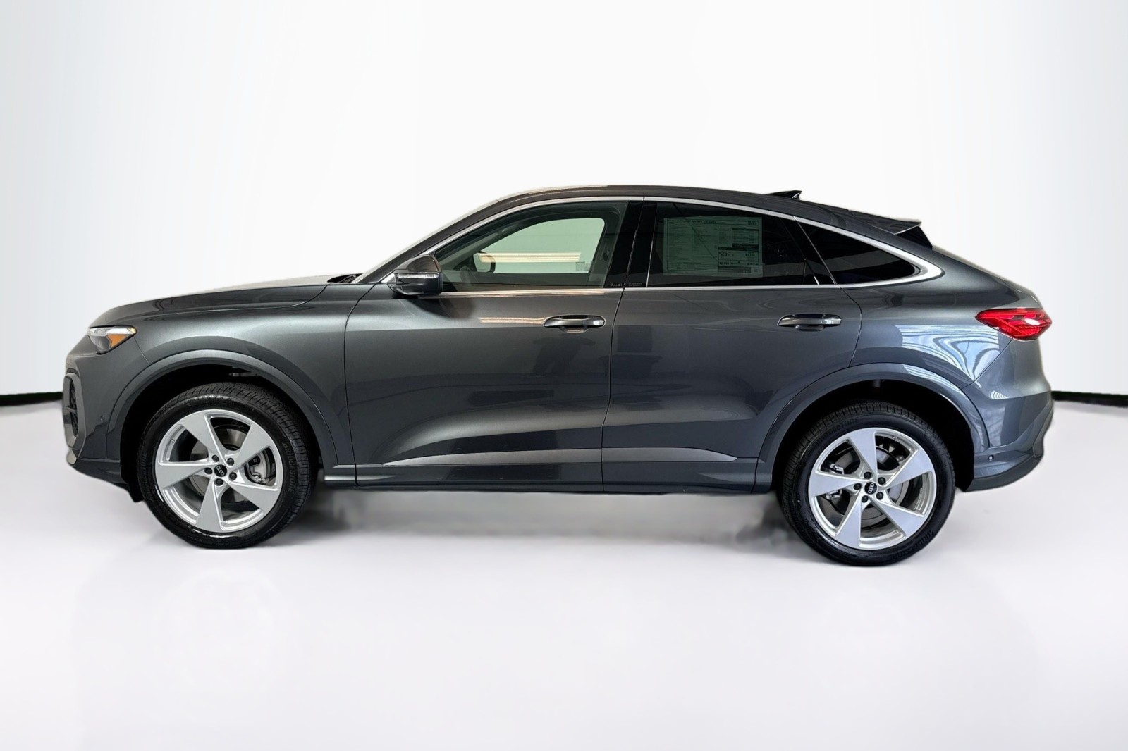 New 2025 Daytona Gray Pearl Effect Audi Premium Plus 2.0 TFSI quattro image 8