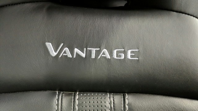 2019 Aston Martin Vantage  28