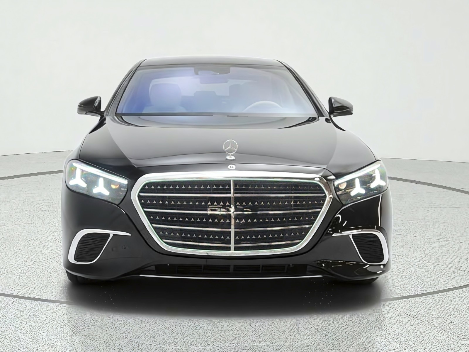 New 2027 Black Mercedes-Benz S 500 4MATIC® Sedan image 2