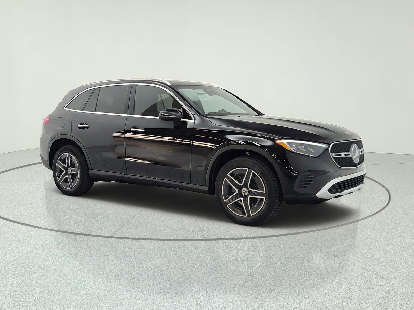 New 2027 Black Mercedes-Benz GLC 300 SUV image 3