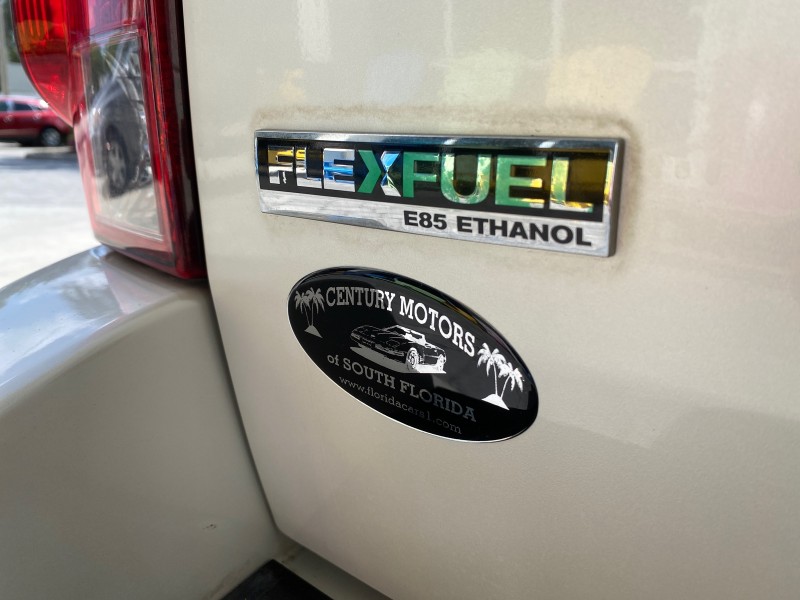 2010 Cadillac Escalade SUNROOF NAV Premium LOW MILES 66,933 in ,
