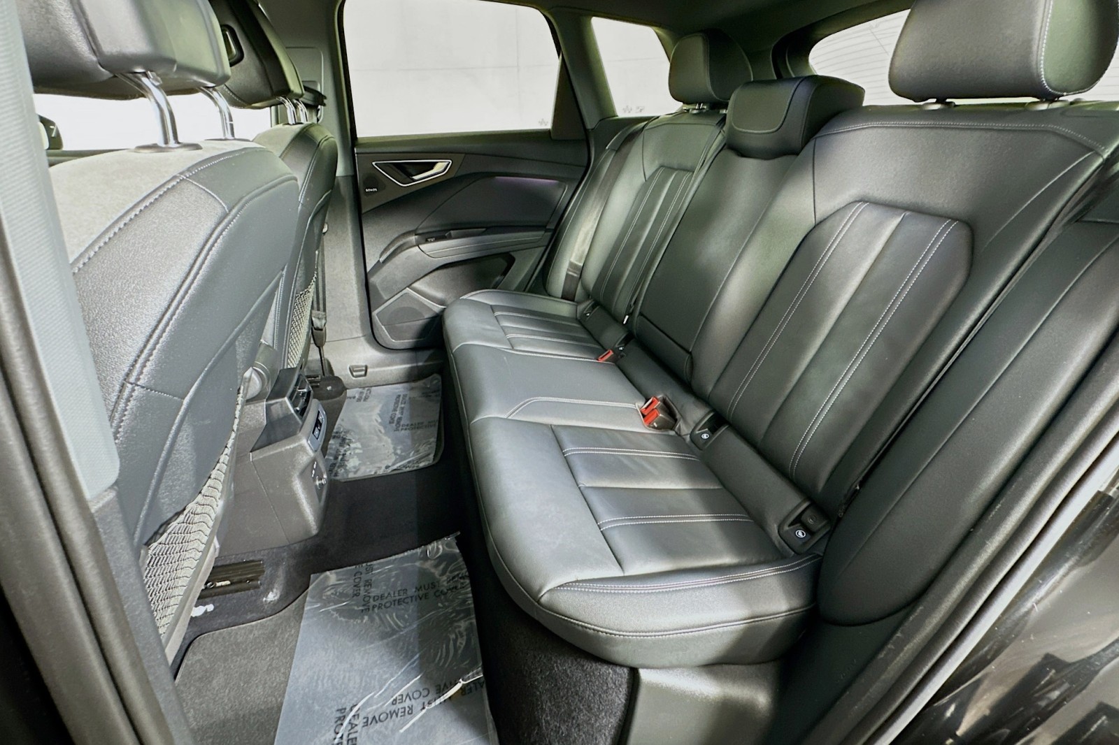 Used 2023 Mythos Black Metallic Audi Premium Plus image 9