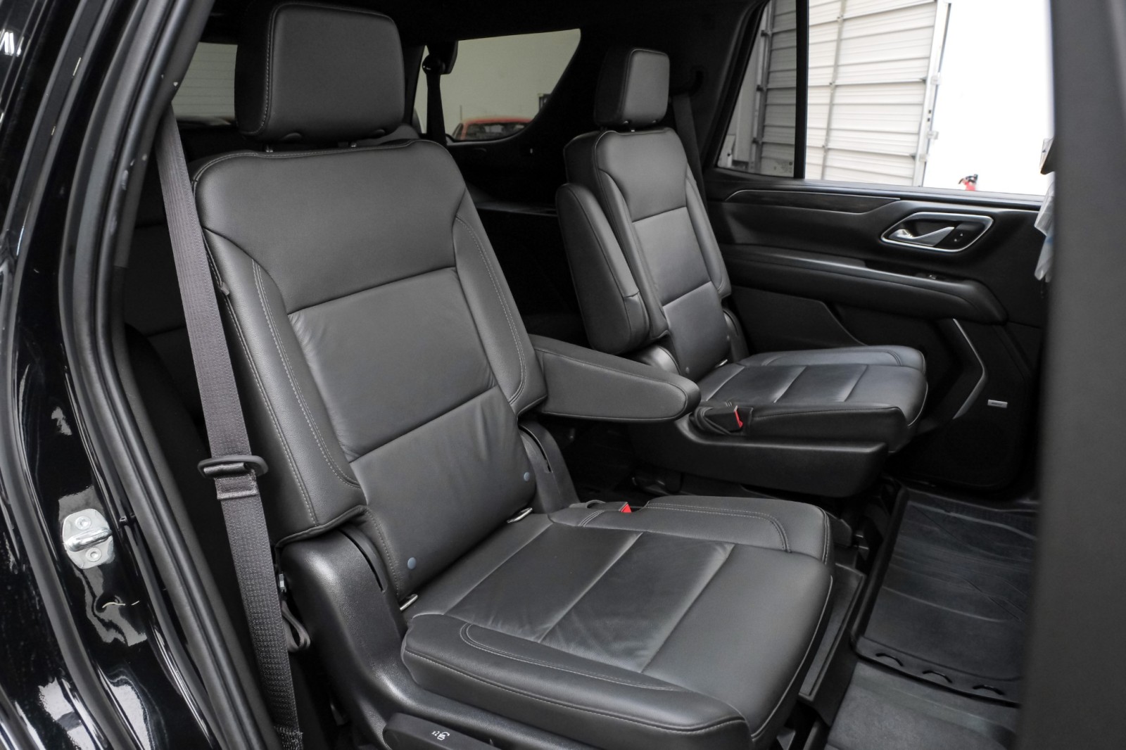 2021 Chevrolet Tahoe 4WD Z71MediaNavPkg PanoRoof BucketSeats 37