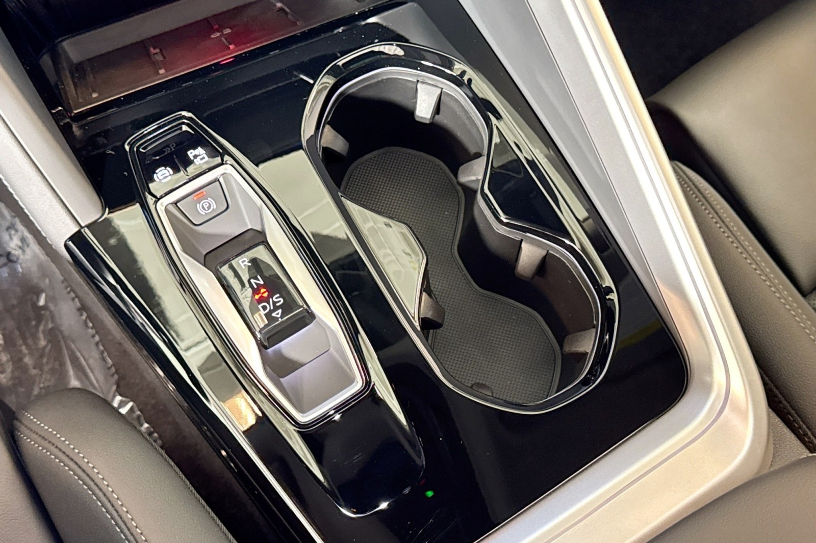 New 2025 Tambora Gray Metallic Audi Premium Plus 2.0 TFSI quattro image 14