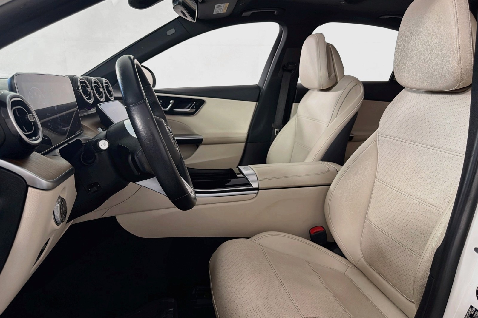 Certified Used 2024 Polar White Mercedes-Benz C 300 image 18