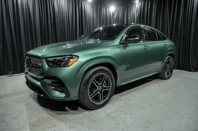 MANUFAKTUR Ireland Mid Green Metallic 2026 Mercedes-Benz GLE 450 4MATIC SUV / Crossover All-Wheel Drive Automatic