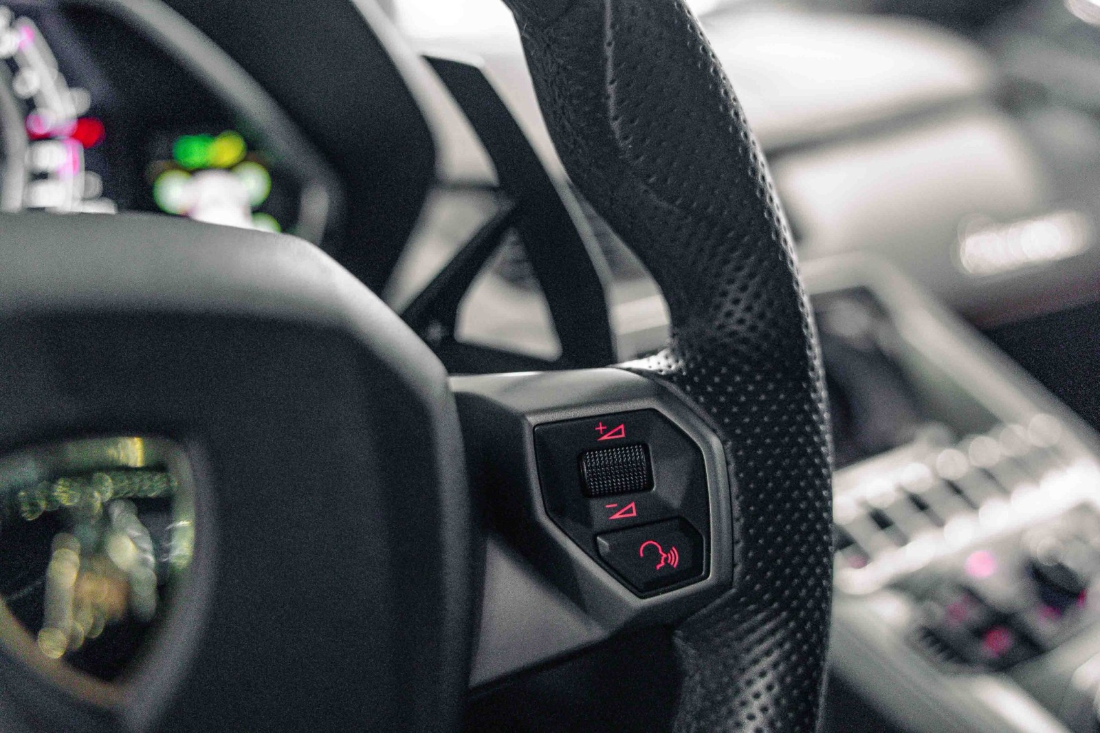 Used Car 2015 Lamborghini Aventador  For Sale Under $370,000 In Boerne, Texas