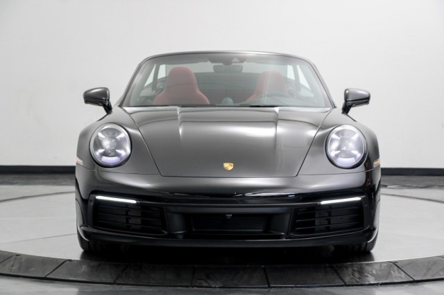 2023 Porsche 911 Carrera S 9