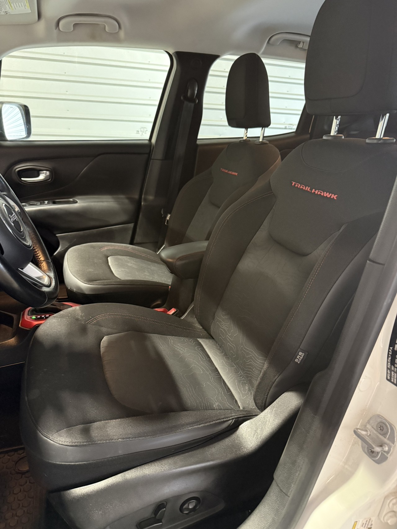 2017 Jeep Renegade Trailhawk - Photo 15