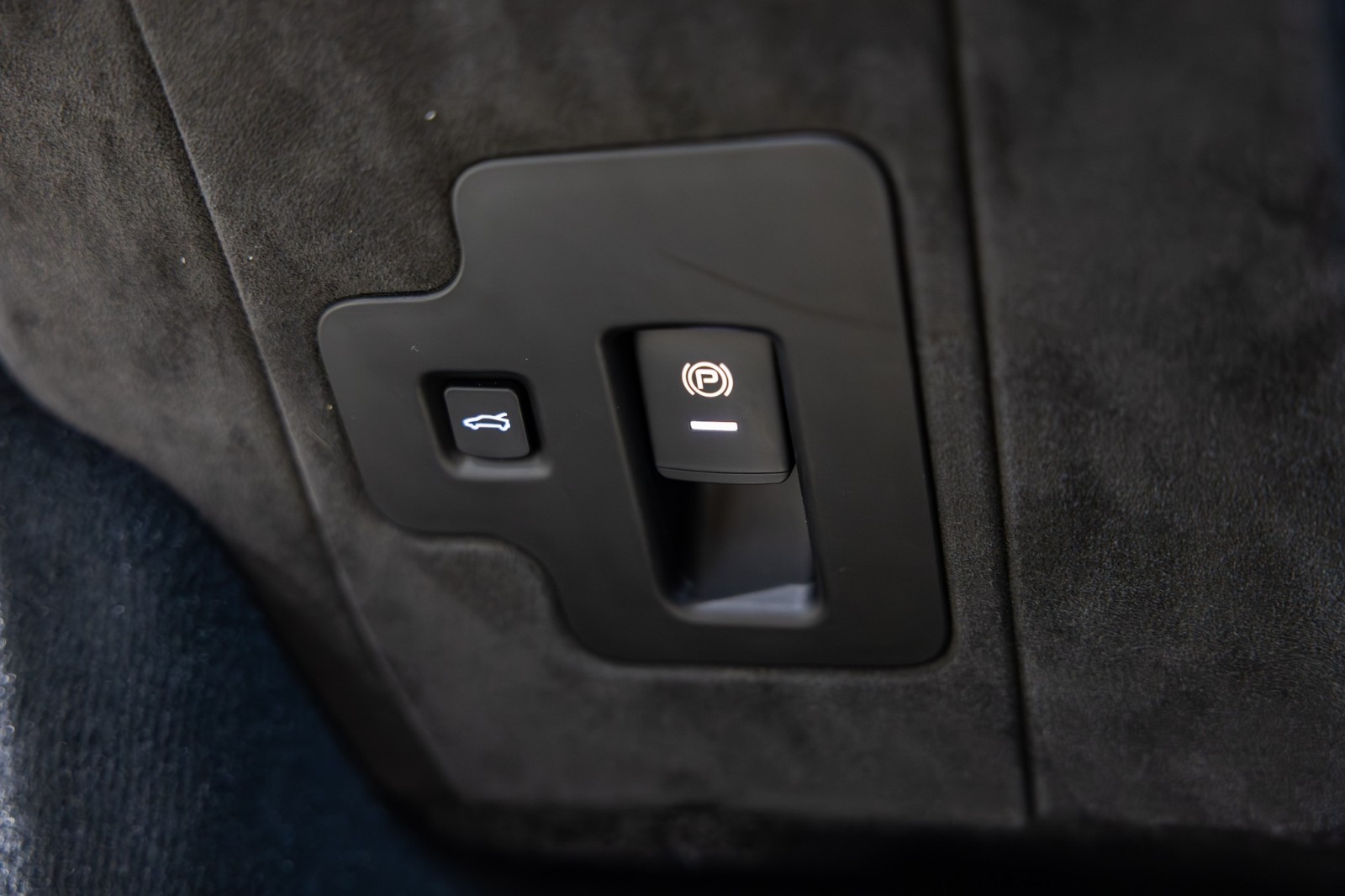 Used Car 2023 Maserati Mc20  - $286,345 Msrp - Carbon Ceramic Brakes - $10k Rosso Vincente Paint - Carbon Fiber Spoiler For Sale Under $200,000 In Boerne, Texas