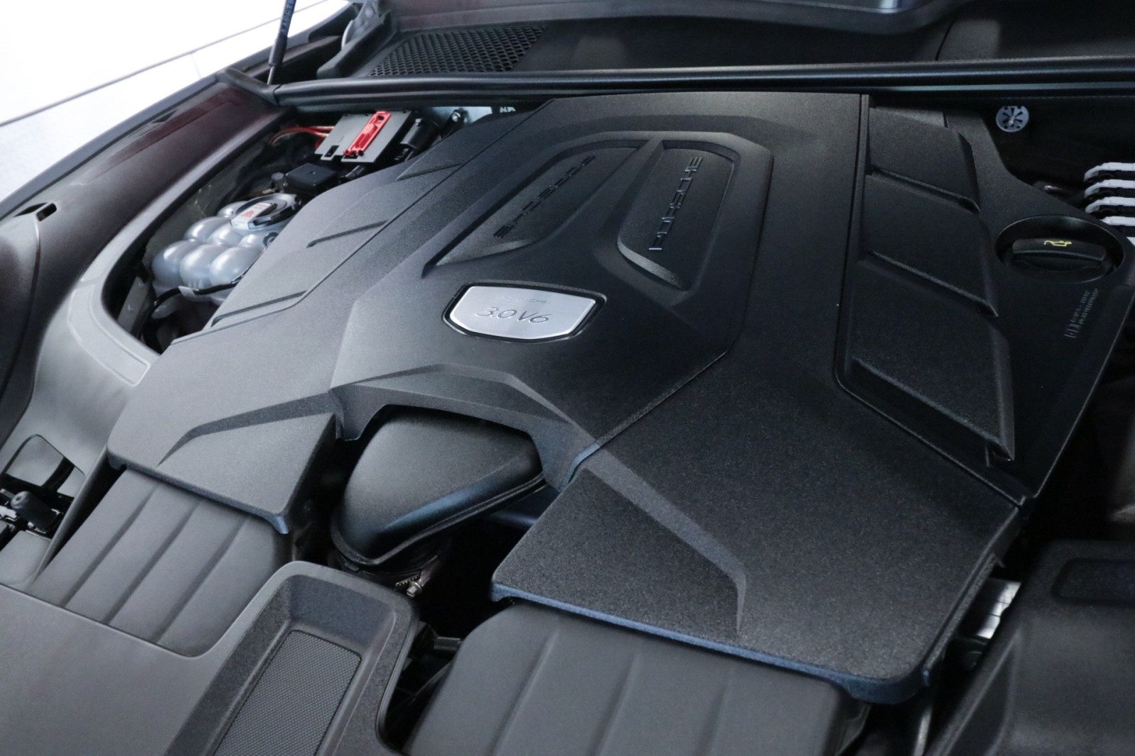 Used Car 2023 Porsche Cayenne  Platinum Edition For Sale Under $60,000 In Austin, Texas