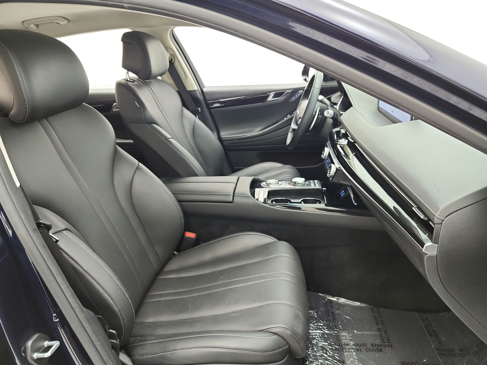 Used 2024 Capri Blue Genesis 2.5T AWD image 18