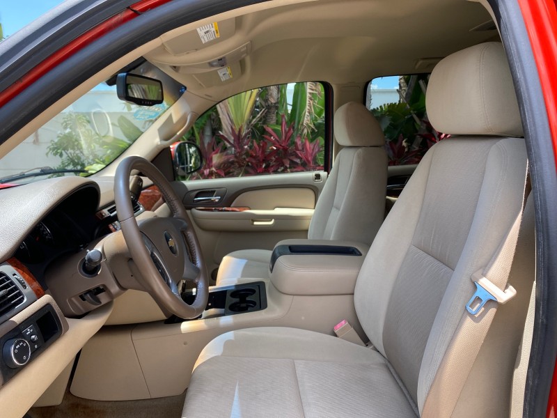 2009 Chevrolet Avalanche LT PU LOW MILES 58,696 in ,