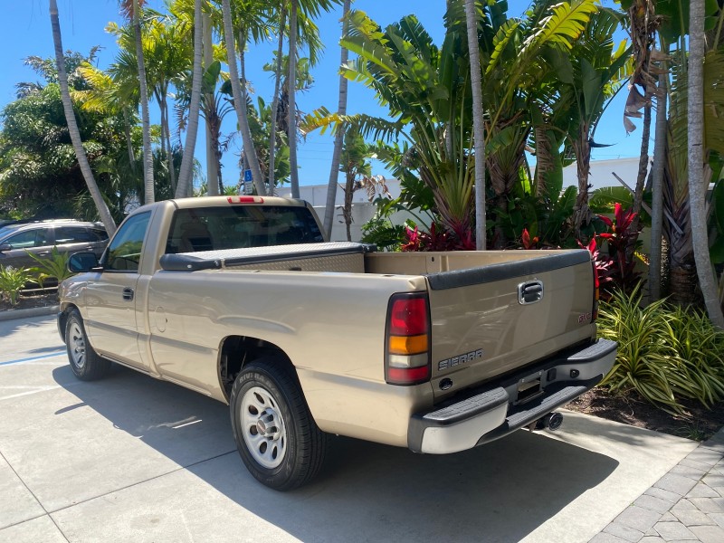 2005 GMC Sierra 1500 LOW MILES 83837 AC NO ACCIDENTS in ,