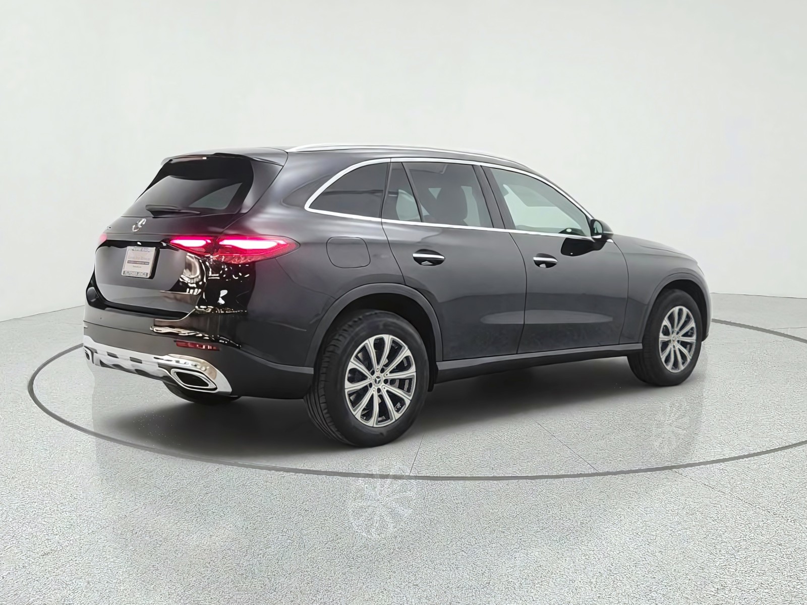 New 2027 Black Mercedes-Benz GLC 300 SUV image 5