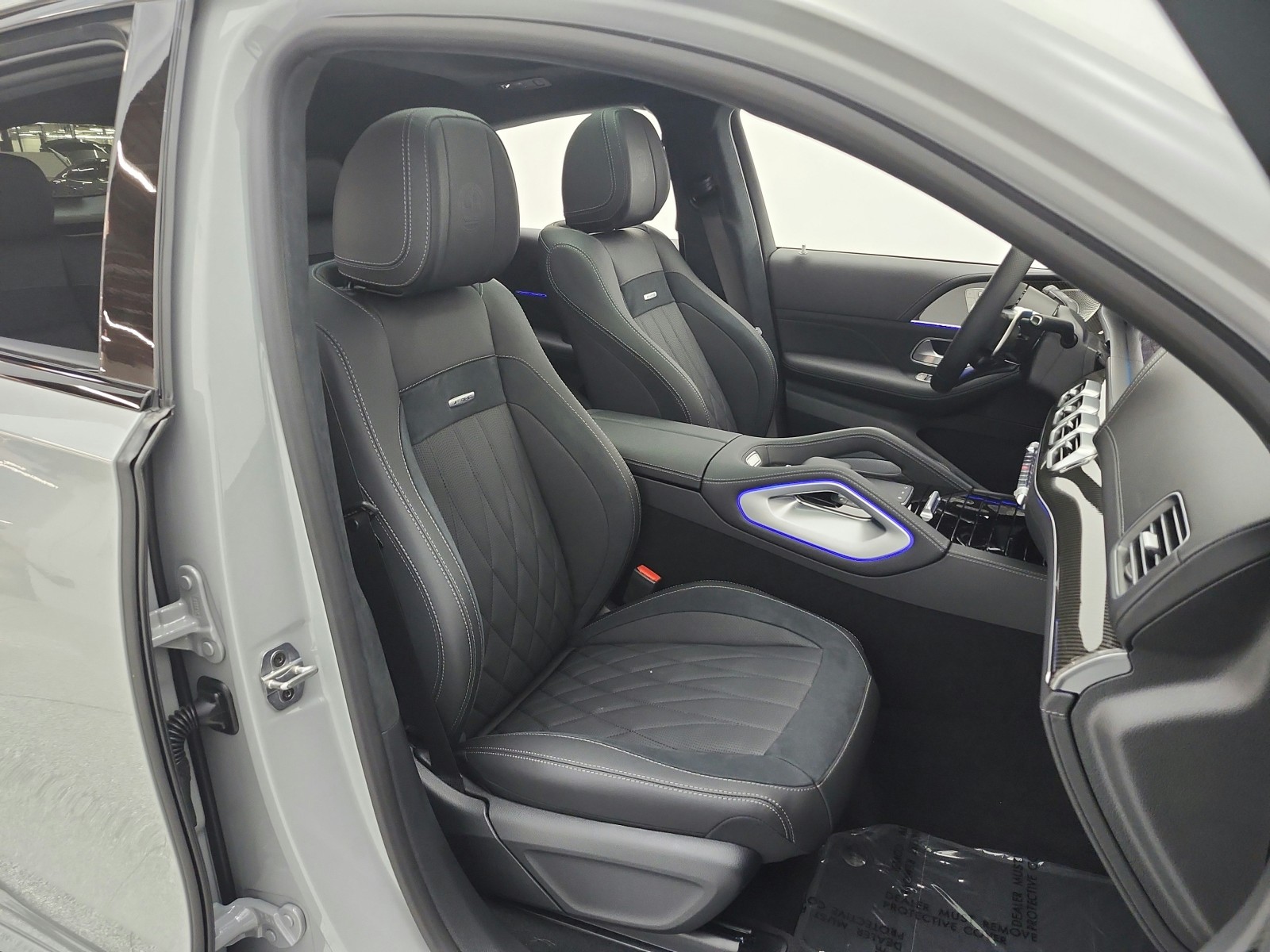 New 2026 MANUFAKTUR Alpine Grey Mercedes-Benz AMG® GLE 63 S image 18